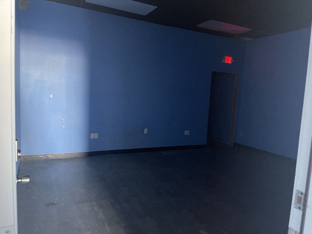 Retail and Professional Service Spaces For Lease: 150 N Nova Rd, Ormond Beach, FL 32174
